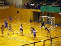 気を引き締め試合に臨んだ