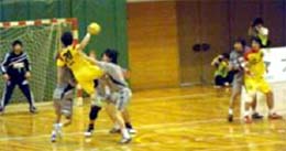 激しい攻防が繰り広げられた