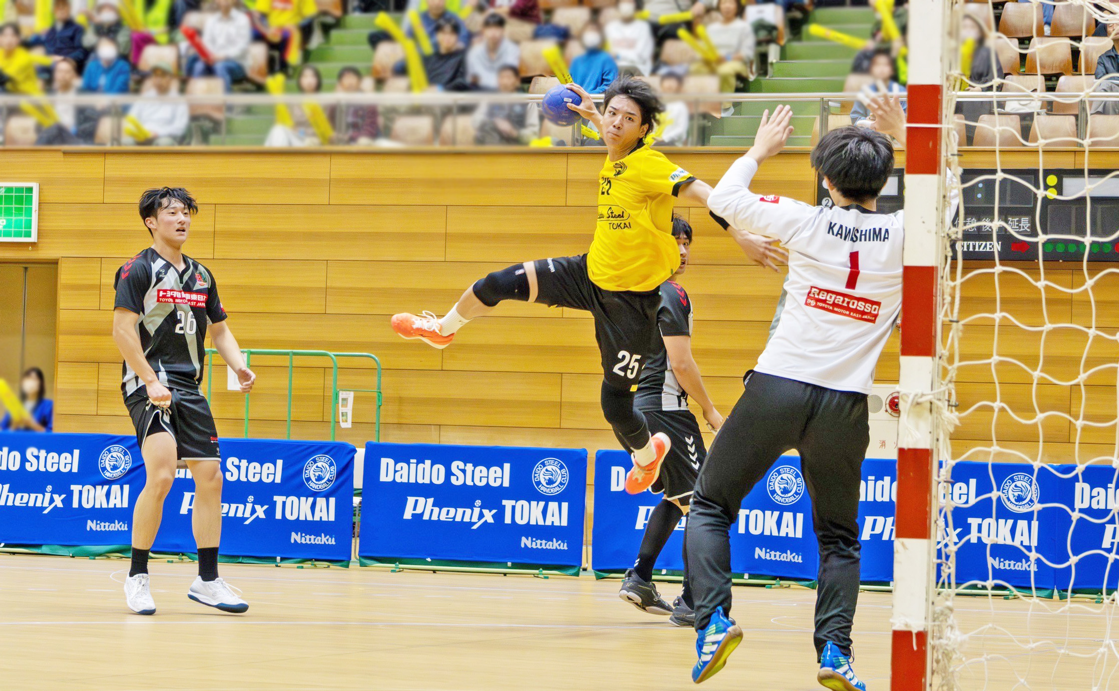 3得点を決めた吉田選手 3得点を決めた吉田選手
