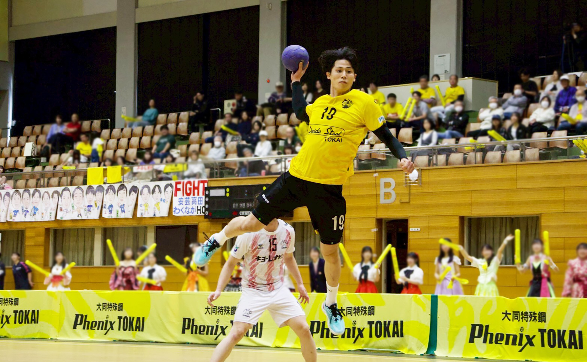 谷口選手、若手の勢いで攻撃を押し上げる。