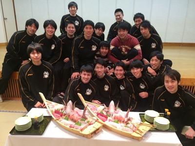 武田選手のご両親からの差し入れおいしくいただきました! 武田選手のご両親からの差し入れおいしくいただきました!