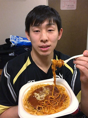 パスタを食べて試合を頑張ります! パスタを食べて試合を頑張ります!