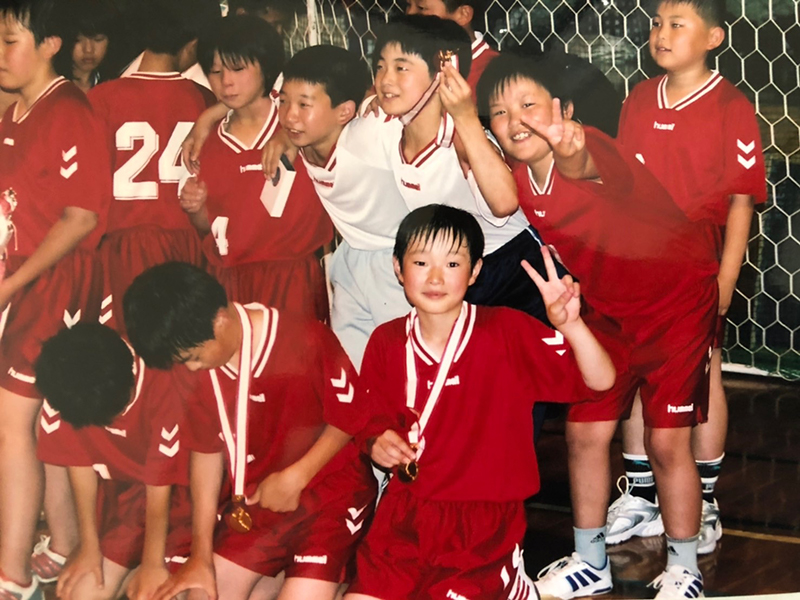 小学生(前列のカメラ目線の子) 小学生(前列のカメラ目線の子)