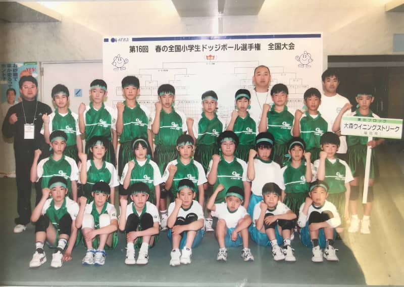 一番右のプラカード持っているのが吉田です! 一番右のプラカード持っているのが吉田です!
